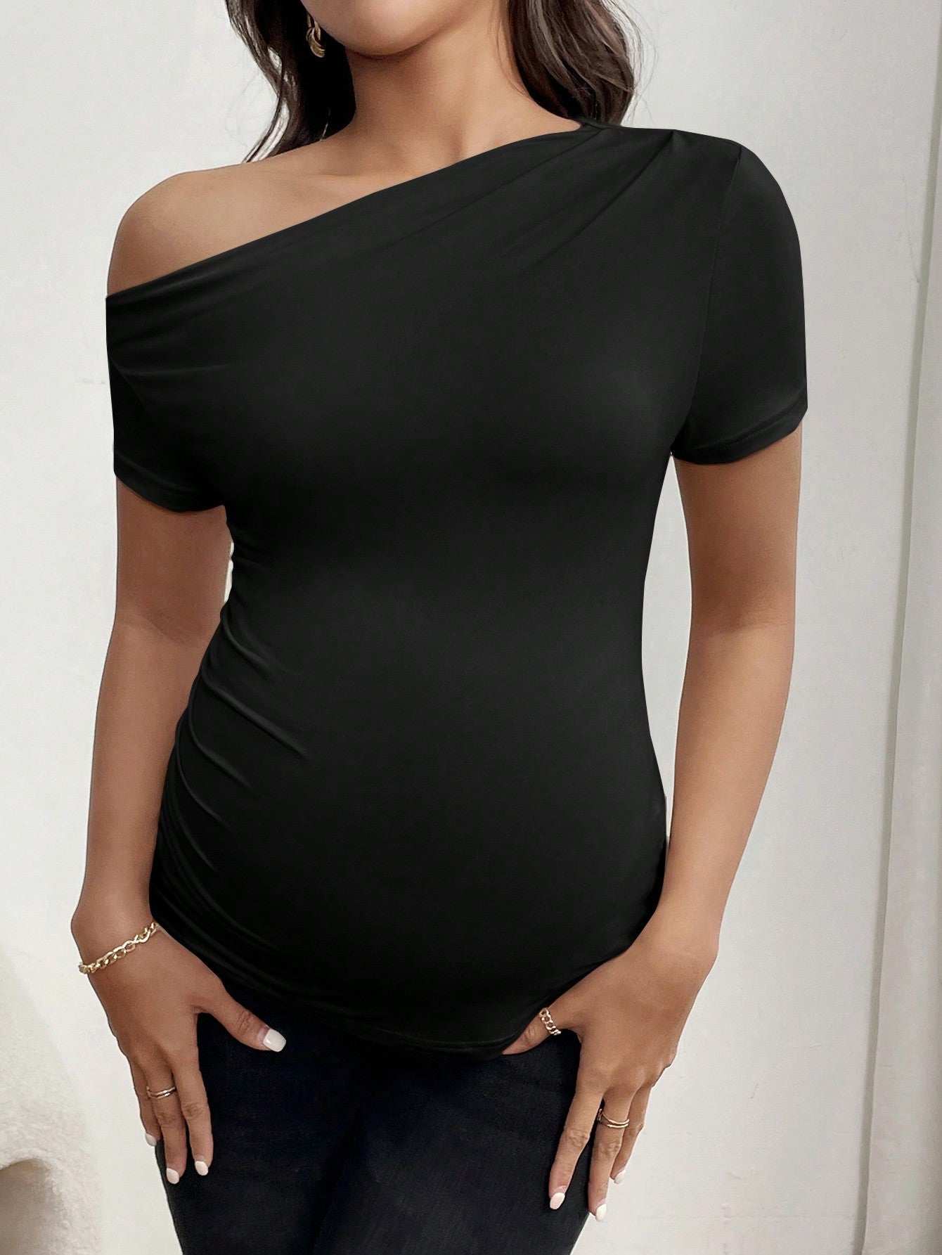 Women's Casual Black Maternity T-Shirt - Short Sleeve Sporty Pregnancy Shirt