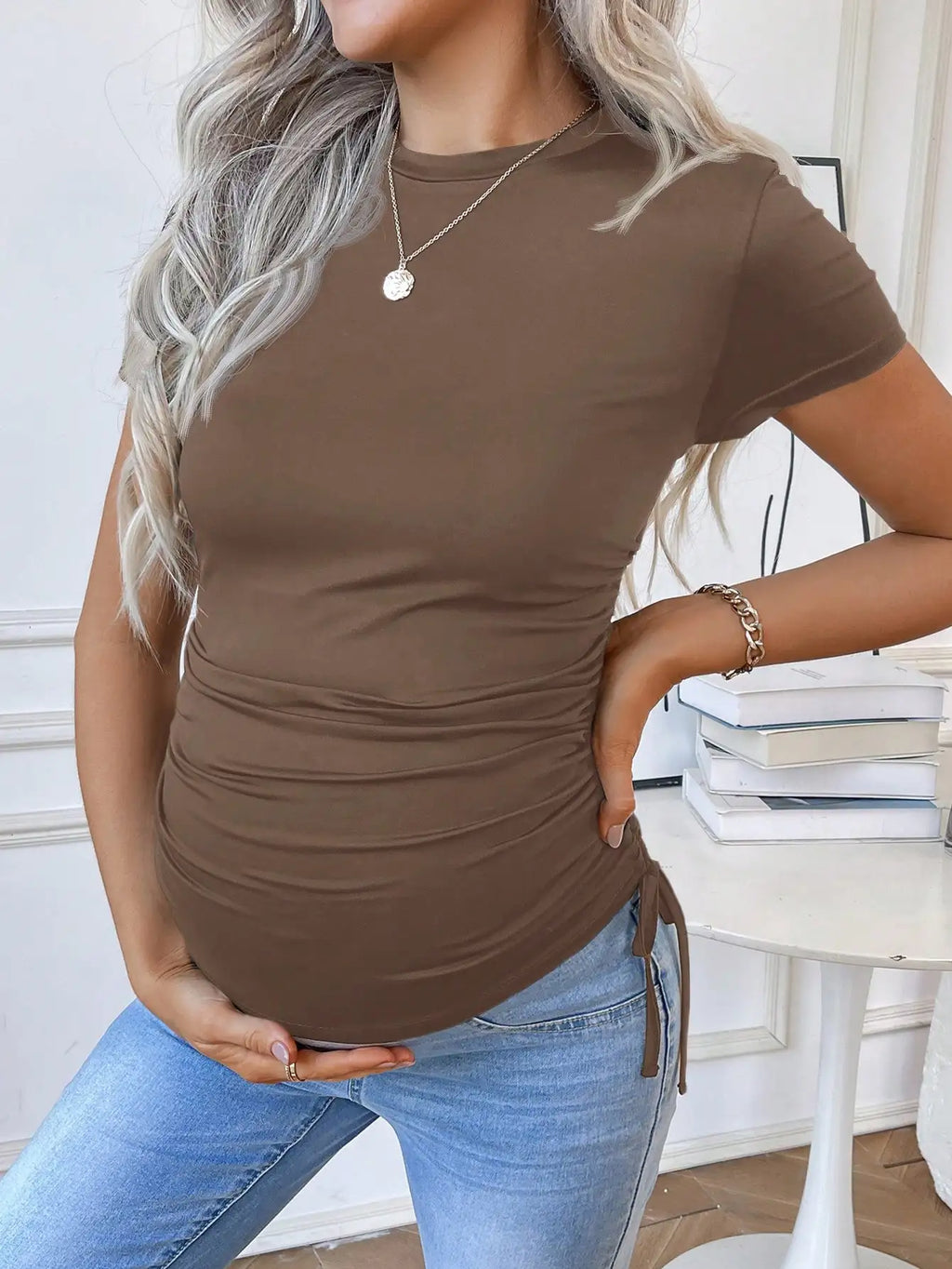 Maternity short-sleeve sports top, casual and comfortable summer shirt for pregnant women